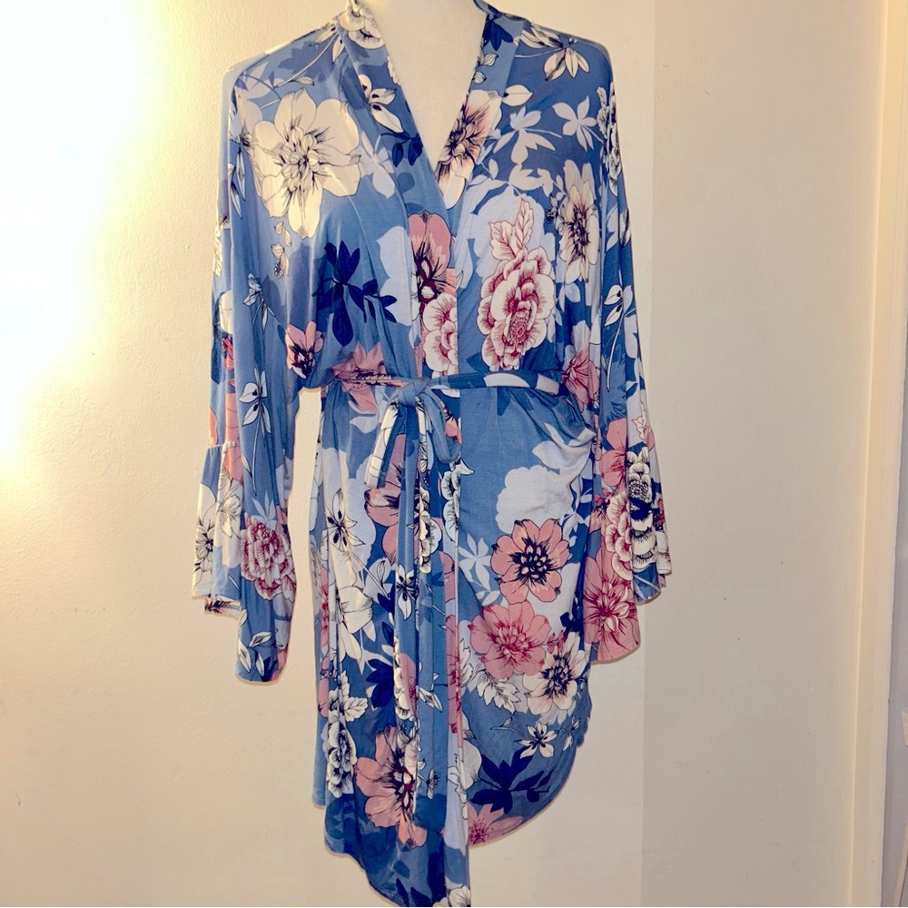 In bloom by Jonquil blue floral
Cover up! Size M-L